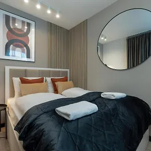 https://wroclavia-apartments-z-klimatyzacj-dyrekcyjna-by-renters.hotelswroclaw.com