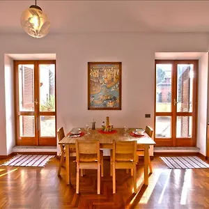 Regina Margherita Halldis Roma