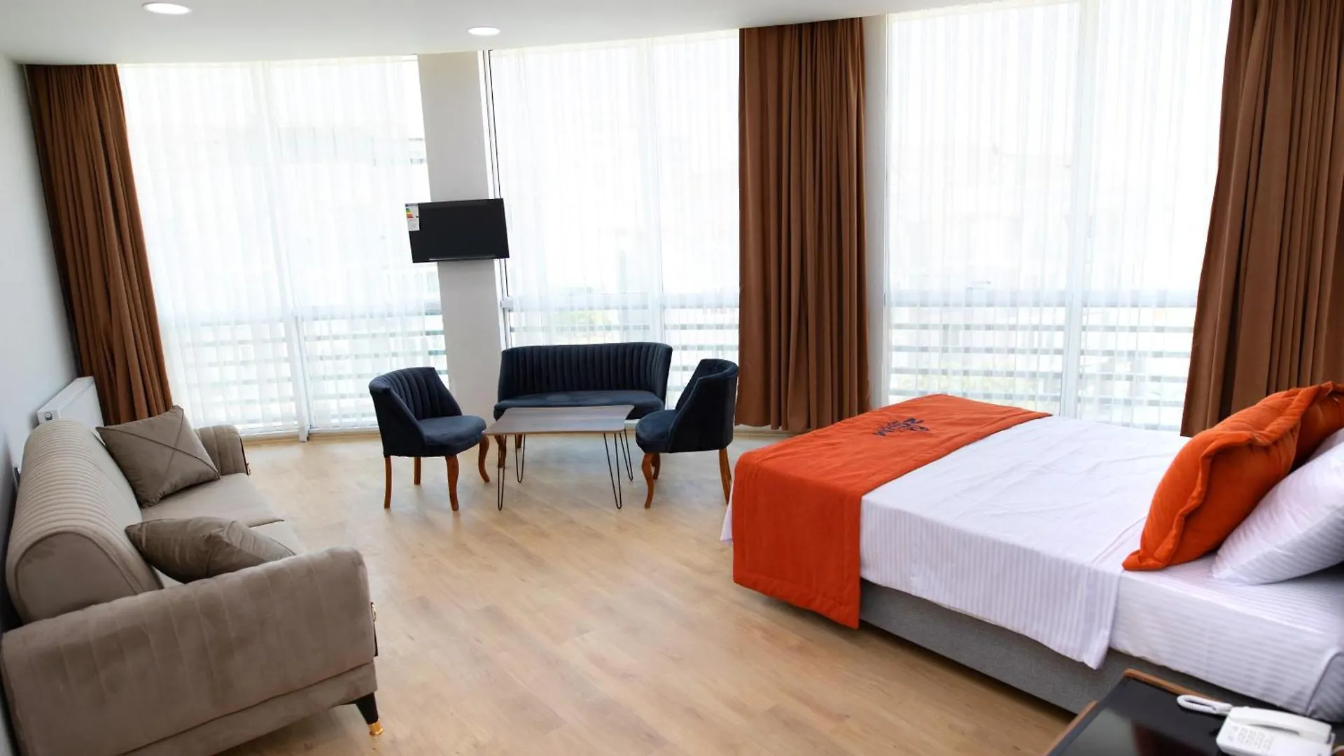 Zoom Hotel Istanbul 0*,